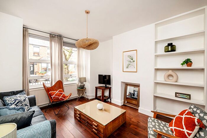 3 Bedroom Terraced House For Sale In Holberton Gardens, London, NW10