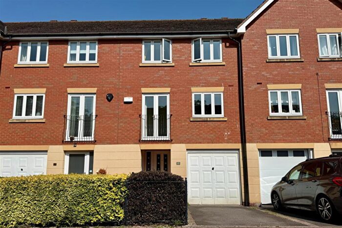 4 Bedroom House For Sale In Lauriston Park, Cheltenham, GL50