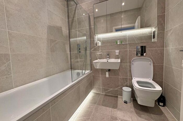 1 Bedroom Flat To Rent In Stoke Road, SL2