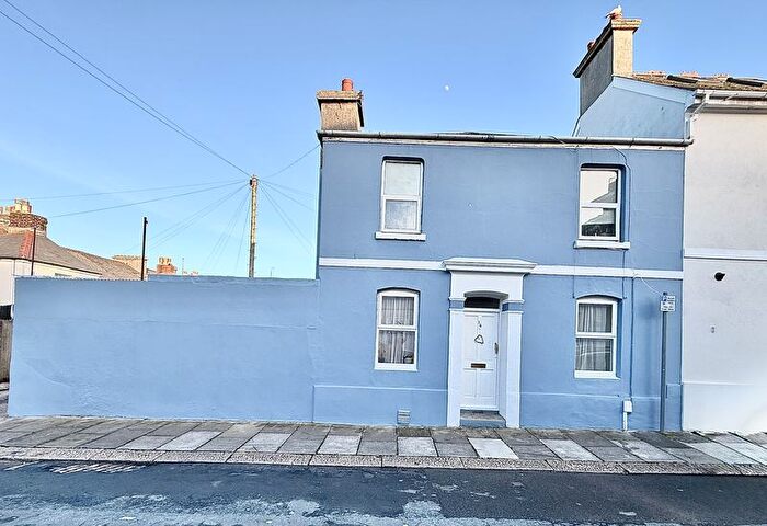2 Bedroom Cottage For Sale In Limerick Place, Plymouth, PL4