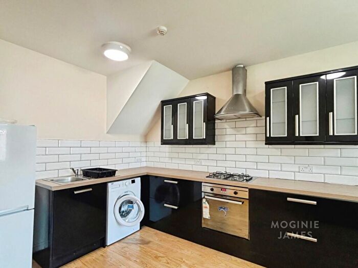 1 Bedroom Flat To Rent In Newport Road, Roath, Cardiff, CF24