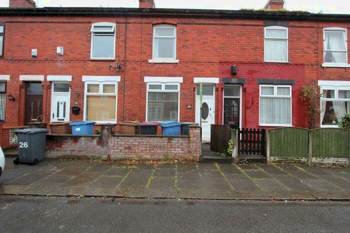 2 Bedroom Property To Rent In Woodfield Grove, Eccles, M30