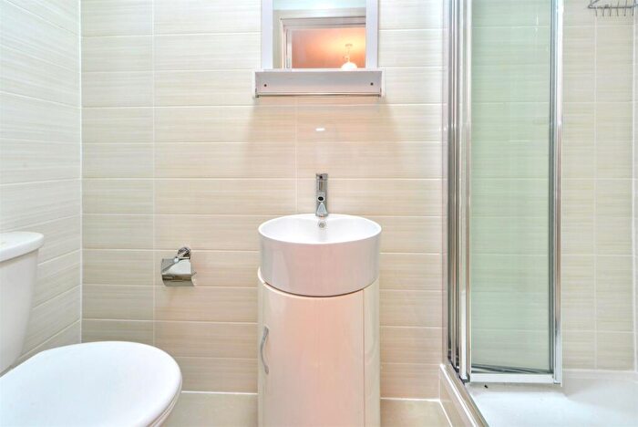 Apartment To Rent In Greenland Street, London, NW1