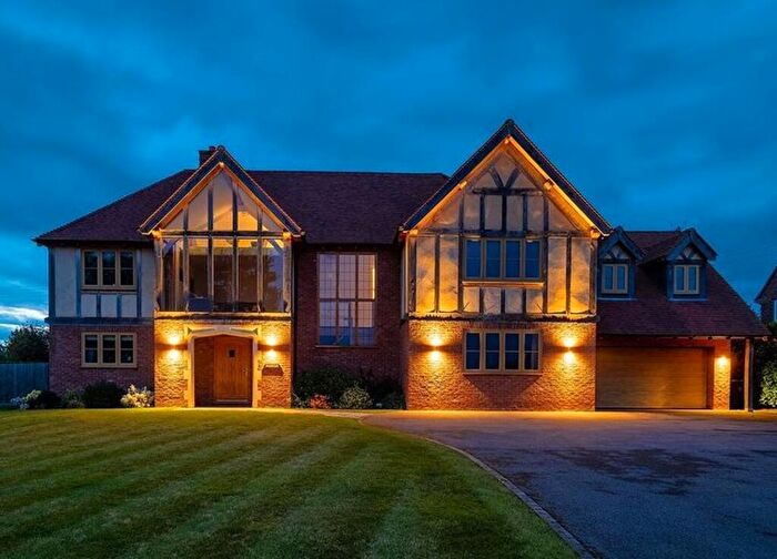 6 Bedroom Detached House For Sale In Luddington, Stratford-Upon-Avon, CV37