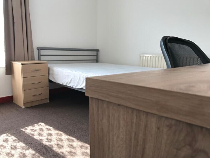 3 Bedroom Terraced House To Rent In Harcourt Street, Stoke-on-Trent, ST1