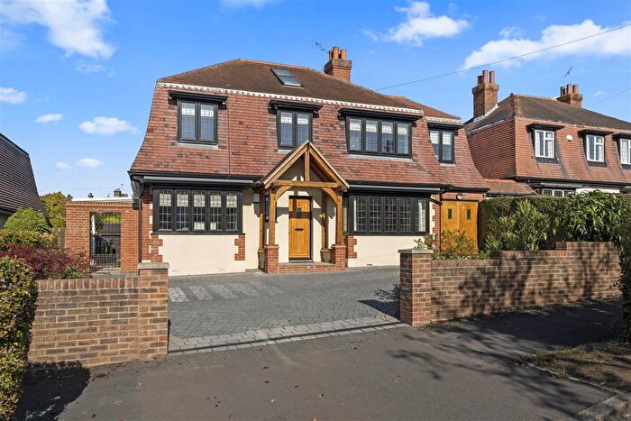5 Bedroom Detached House For Sale In Kings Avenue, Carshalton Beeches, SM5