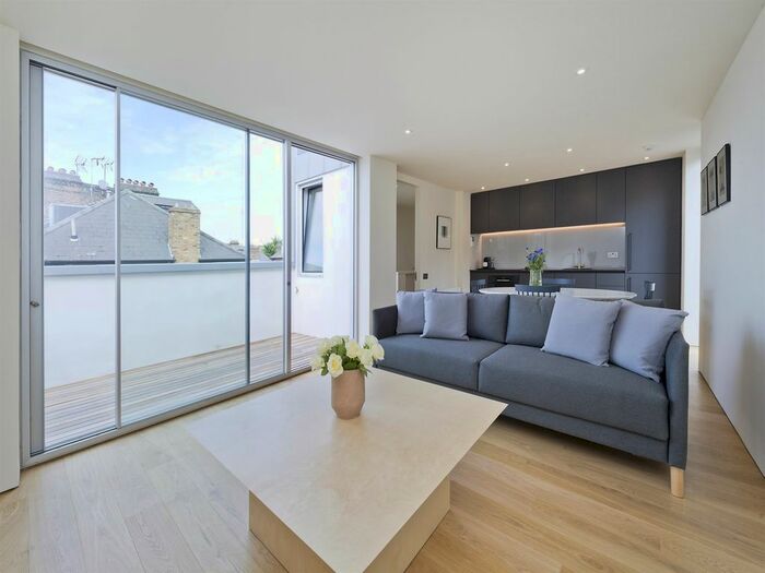 2 Bedroom Flat To Rent In Adelaide Grove, London W12