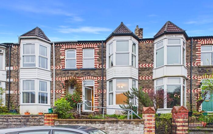 3 Bedroom Terraced House For Sale In The Parade, Trallwn, Pontypridd, CF37