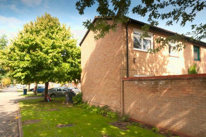 2 Bedroom Semi-Detached House To Rent In Bascraft Way, Godmanchester, PE29