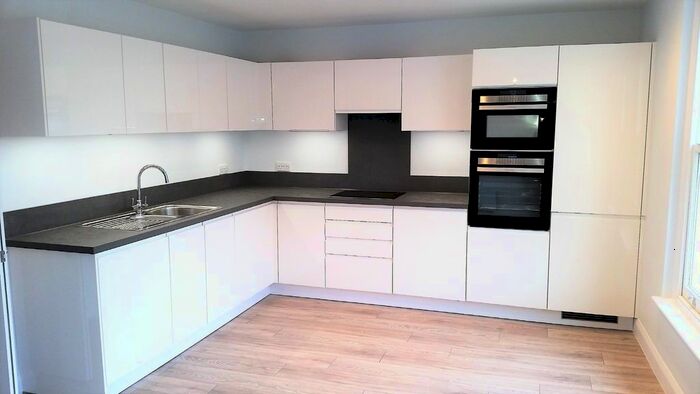 1 Bedroom Flat To Rent In London Road, Croydon, CR0