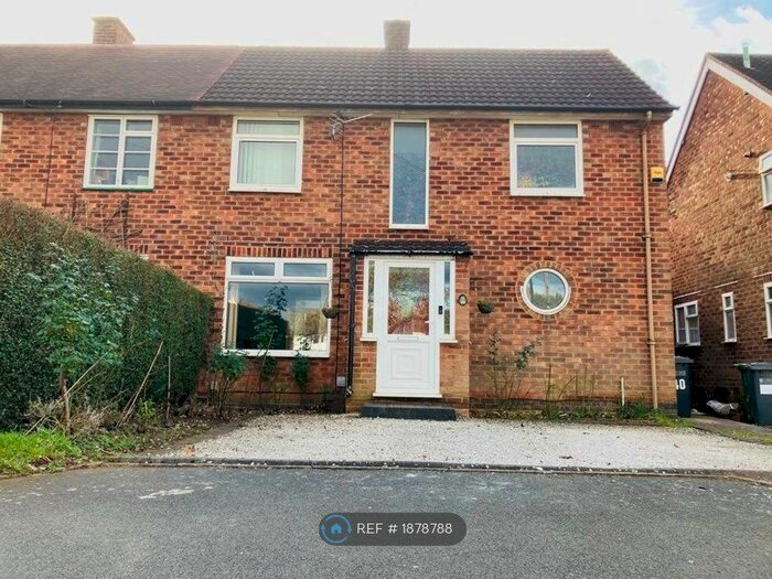 4 Bedroom Semi-Detached House To Rent In Cornyx Lane, Solihull, B91