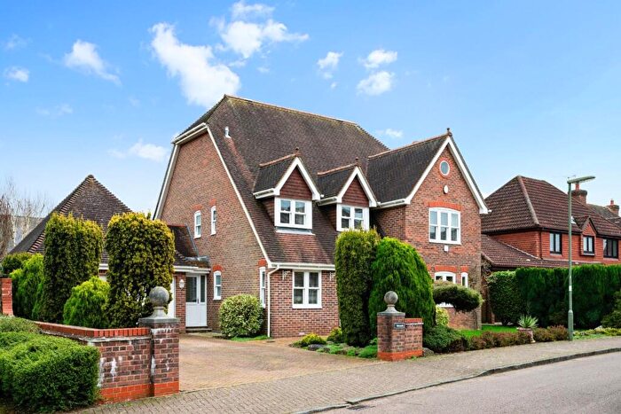5 Bedroom Detached House For Sale In Wessels, Tadworth, KT20