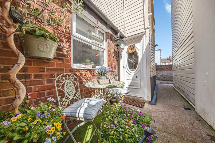 1 Bedroom Semi-Detached House For Sale In Pepys Street, Harwich, CO12