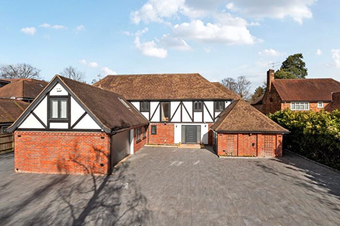 7 Bedroom Detached House For Sale In Dukes Wood Drive, Gerrards Cross, SL9