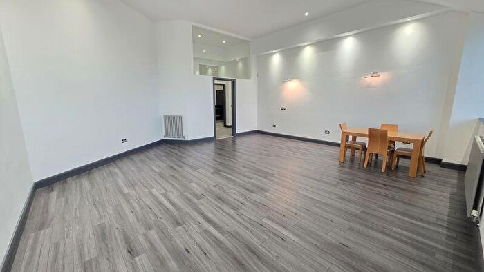 2 Bedroom Apartment To Rent In @ Park Road, Peterborough, PE1