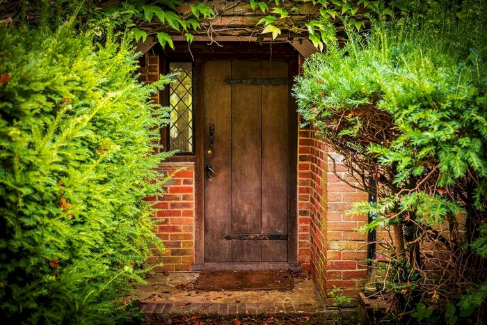 4 Bedroom Detached House For Sale In Wykehurst Lane, Ewhurst, Cranleigh, GU6