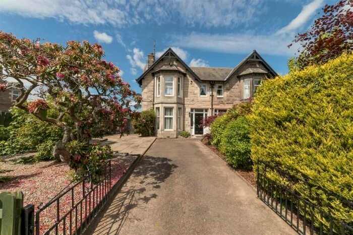 2 Bedroom Maisonette To Rent In Balhousie Avenue, Perth, PH1