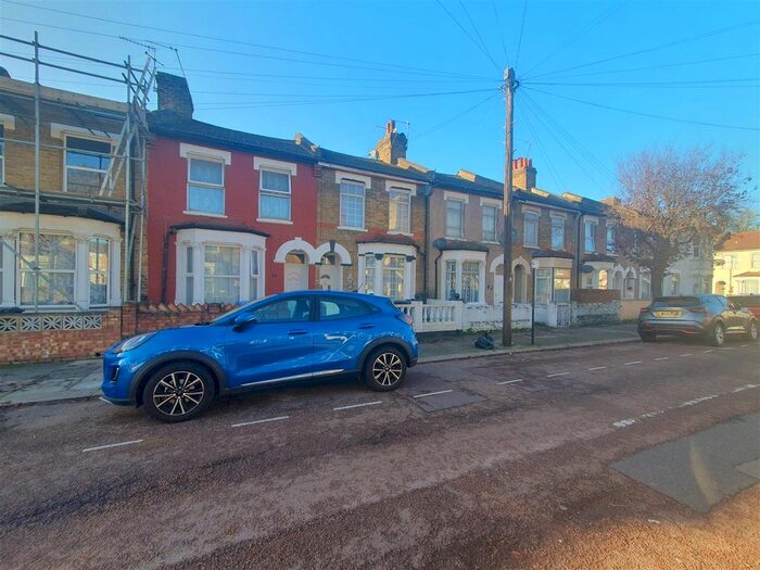 4 Bedroom Property To Rent In Somerset Road, London, N18