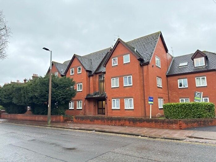 2 Bedroom Apartment For Sale In Regents Court, Shakespeare Road, MK40