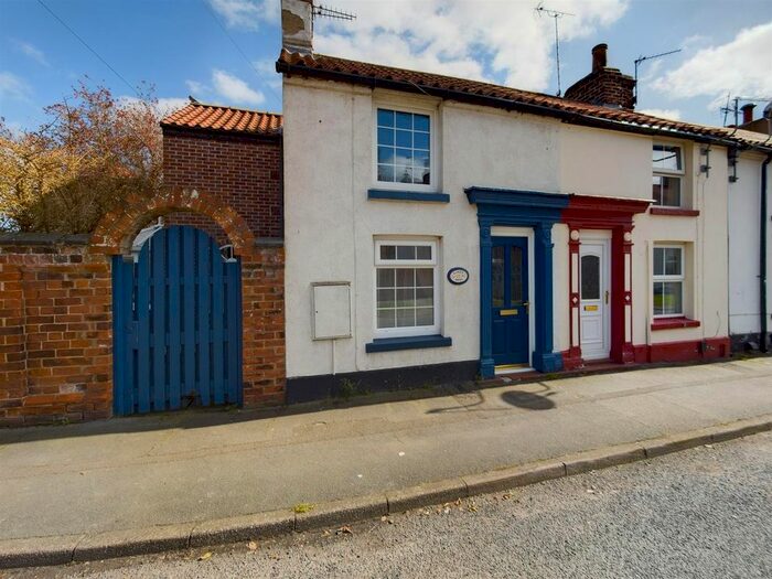 3 Bedroom End Of Terrace House For Sale In Station Road, Nafferton, Driffield, YO25