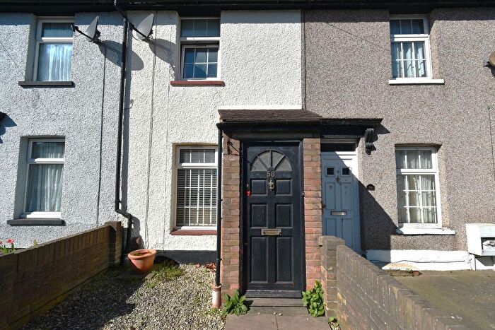 2 Bedroom Property To Rent In Station Road, Crayford, DA1