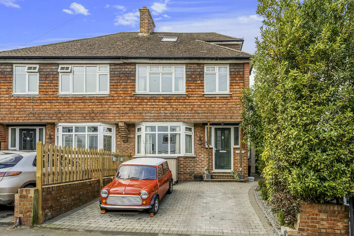 4 Bedroom Semi-Detached House To Rent In Howard Road, Reigate, RH2