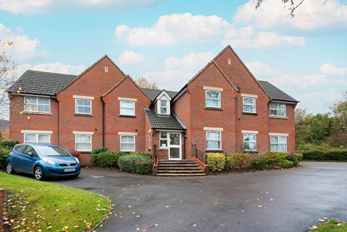 2 Bedroom Apartment To Rent In North Way, Headington, Oxfordshire, OX3