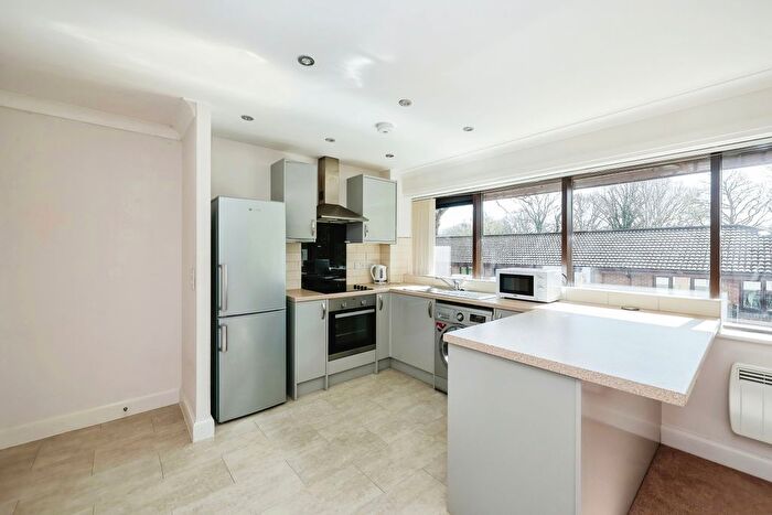 2 Bedroom Property To Rent In Acer House, Waterlooville, PO7