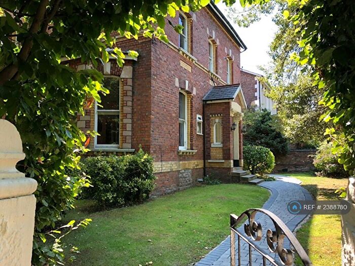 2 Bedroom Flat To Rent In Linnet Lane, Liverpool, L17