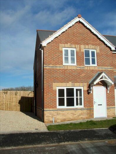 3 Bedroom Semi-Detached House To Rent In Connaught Road, Scunthorpe, DN15