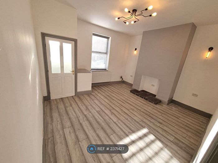 3 Bedroom Terraced House To Rent In Higher Dean Street, Radcliffe, Manchester, M26