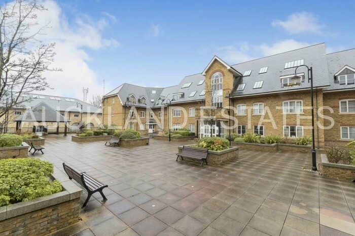 2 Bedroom Apartment To Rent In Station Road, Ware, SG12