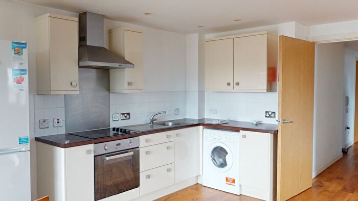 2 Bedroom Flat To Rent In Flat . Cymbeline House, Shakespeare Street, Nottingham, NG1
