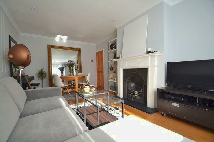 2 Bedroom Apartment To Rent In Highland Road, Bromley, BR1