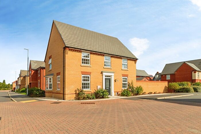 4 Bedroom Detached House For Sale In Spruce Meadow, Stotfold, Hitchin, SG5