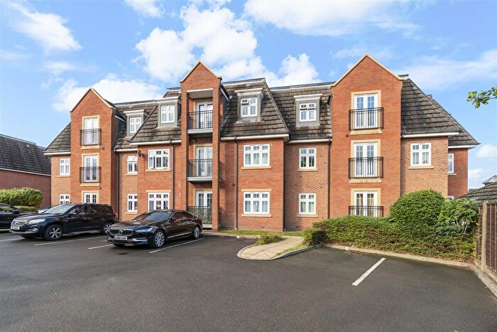 2 Bedroom Flat To Rent In Grange Drive, Streetly, Sutton Coldfield, B74