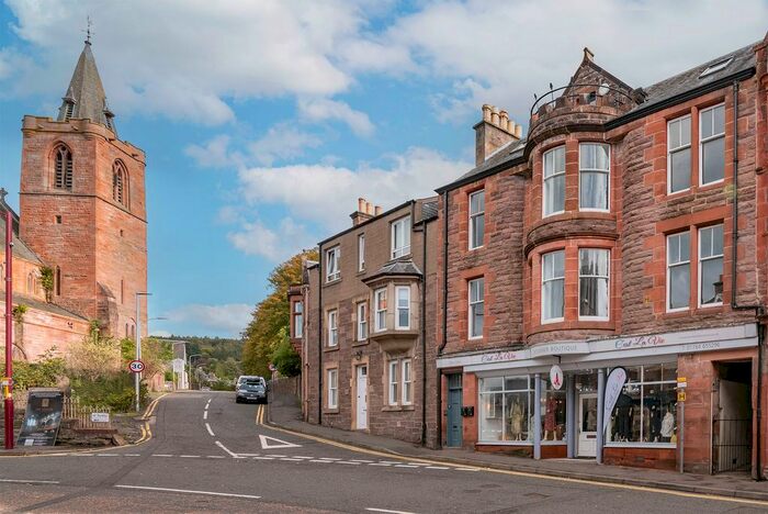 2 Bedroom Flat To Rent In Comrie Street, Crieff, PH7