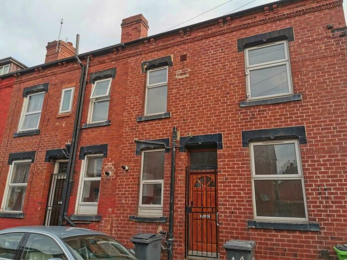 1 Bedroom Terraced House To Rent In Cleveleys Mount, Leeds, West Yorkshire, Uk, LS11
