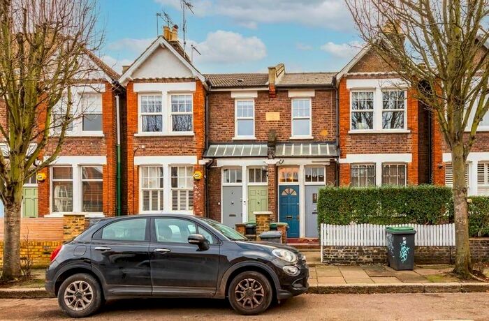 2 Bedroom Flat To Rent In Vartry Road, London, N15