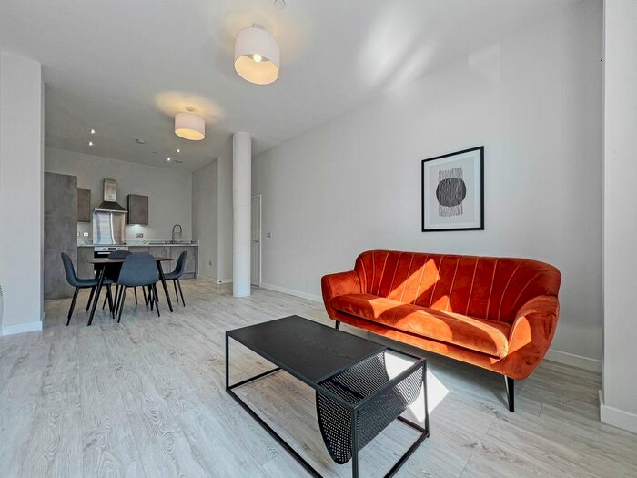 2 Bedroom Flat To Rent In Block E, Victoria Riverside, Leeds City Centre, LS10