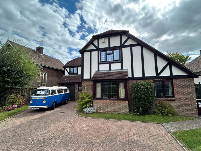 4 Bedroom Detached House For Sale In Manchester Road, Ninfield, Battle, TN33
