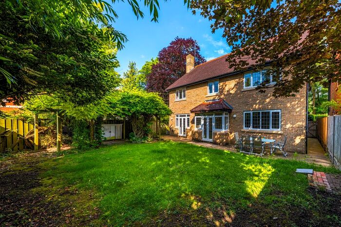 5 Bedroom Detached House To Rent In Rufford Close, Watford, WD17