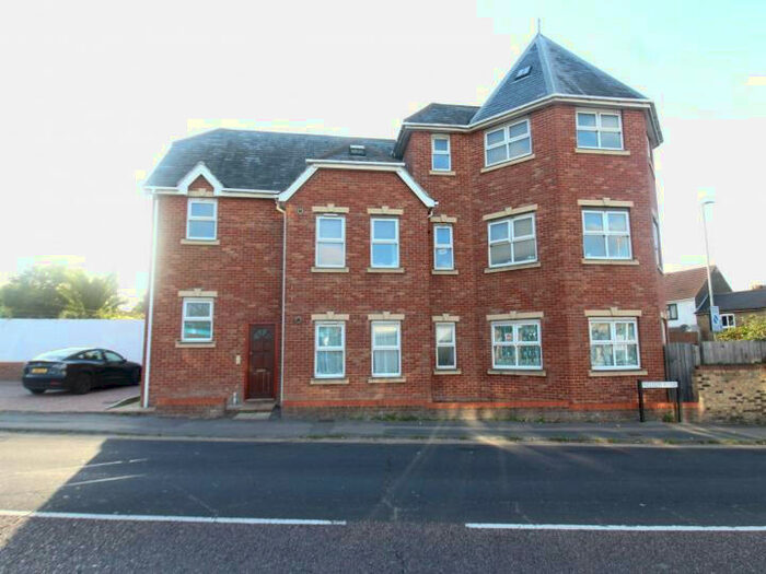1 Bedroom Apartment To Rent In Gillingham Road, Gillingham, Kent, ME7