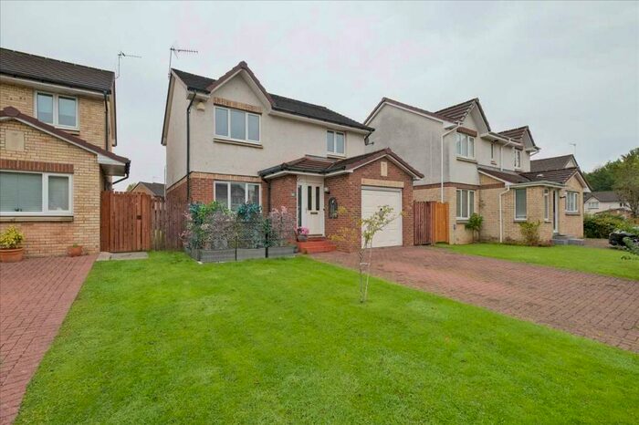 3 Bedroom Detached House To Rent In Blairbuie Drive, Glasgow, G20