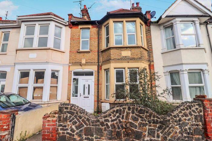 3 Bedroom Terraced House To Rent In Bournemouth Park Road, Southchurch Village, SS2