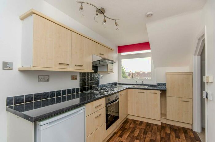 1 Bedroom Flat To Rent In College Road, Bromley North, Bromley, BR1