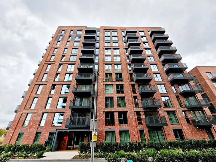 1 Bedroom Flat To Rent In Iris House, Southall, UB1