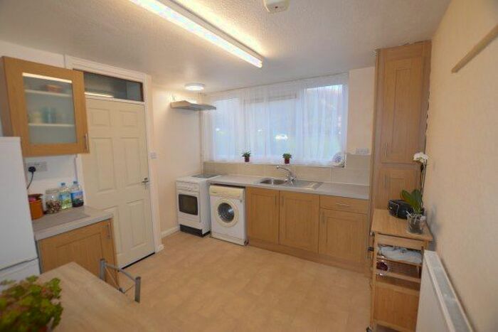 2 Bedroom Maisonette To Rent In Plowright Mount, Sheffield, S14