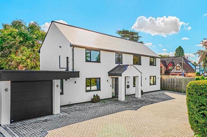 5 Bedroom Detached House For Sale In Southborough Road, Bromley, Kent, BR1