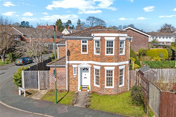 3 Bedroom Detached House For Sale In Heathfield Green, Midhurst, West Sussex, GU29